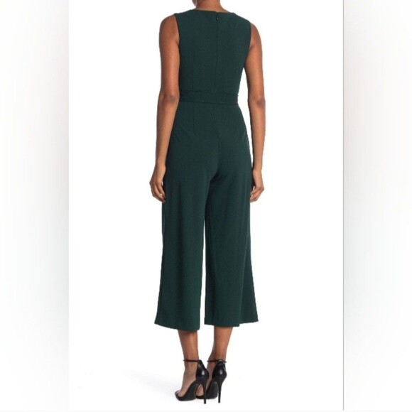 NWT Calvin Klein Green Crinkle Wide Leg Crop Jumpsuit Size 6 Sleeveless Belted - Picture 3 of 8